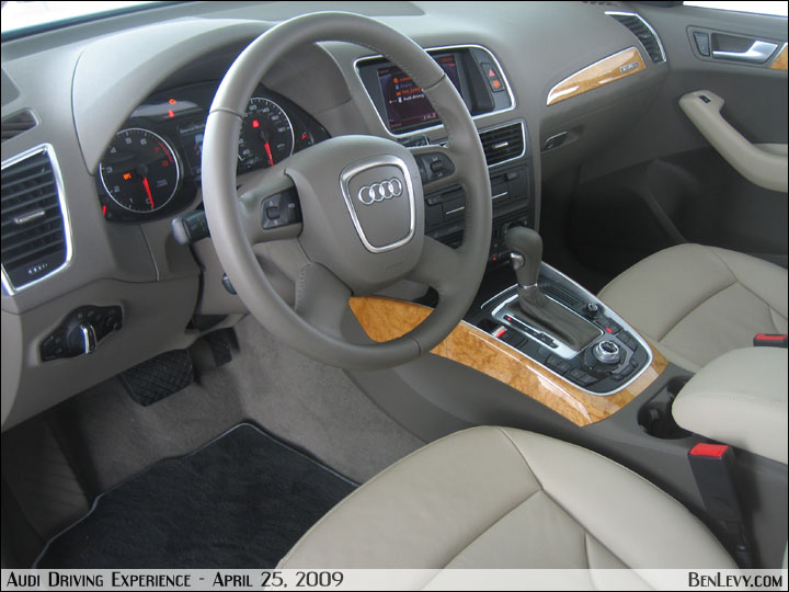 Audi Q5 Interior 2009. Audi Q5 interior