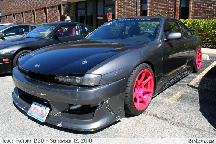 Nissan 240SX with pink wheels