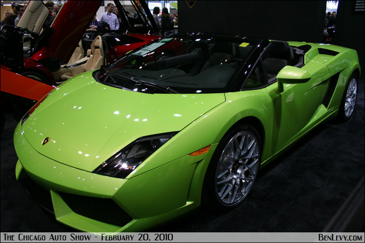 Green Lamborghini Gallardo Spyder