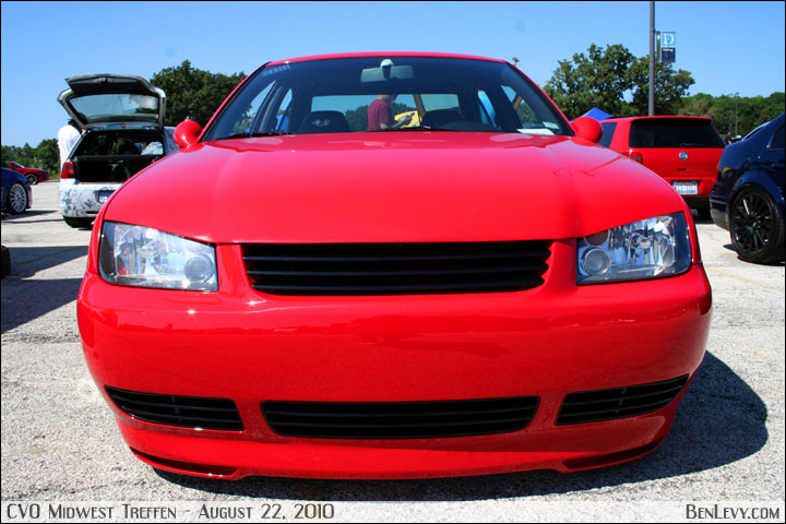 Jetta GLI with boser hood and shaved bumper