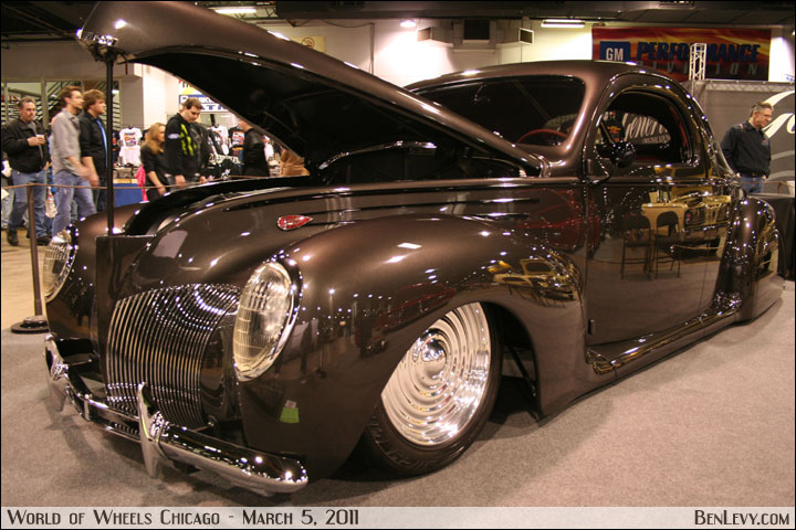 1939 Lincoln Zephyr Coupe by Regal Roadsters
