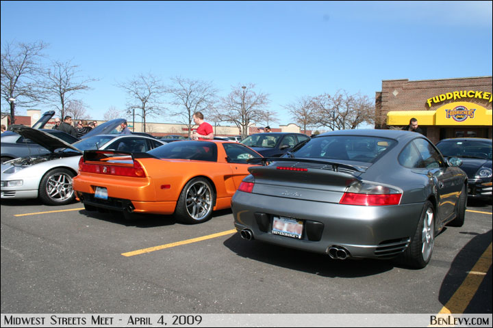Midwest Streets Meet at Fuddruckers