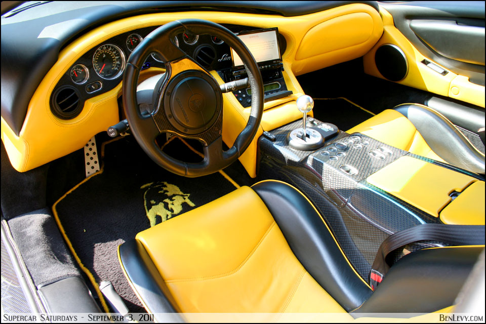 Lamborghini Diablo Interior
