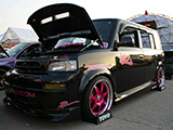 Scion xB with pink wheels